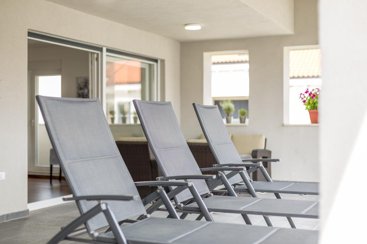 Luxury 3 Bed Apartment, Large Terrace, Pool, Close To Beach And Split! Podstrana Exterior foto